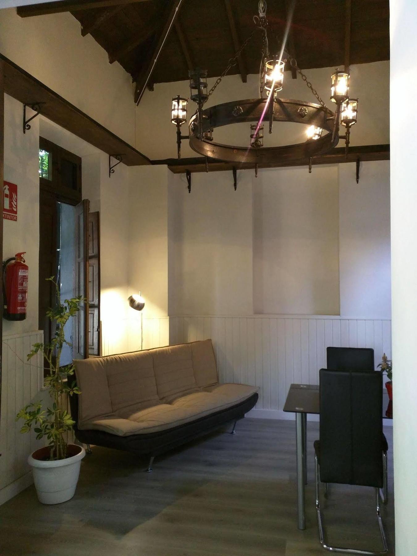 Nwt Paradise Urban Hostel Alicante Eksteriør bilde