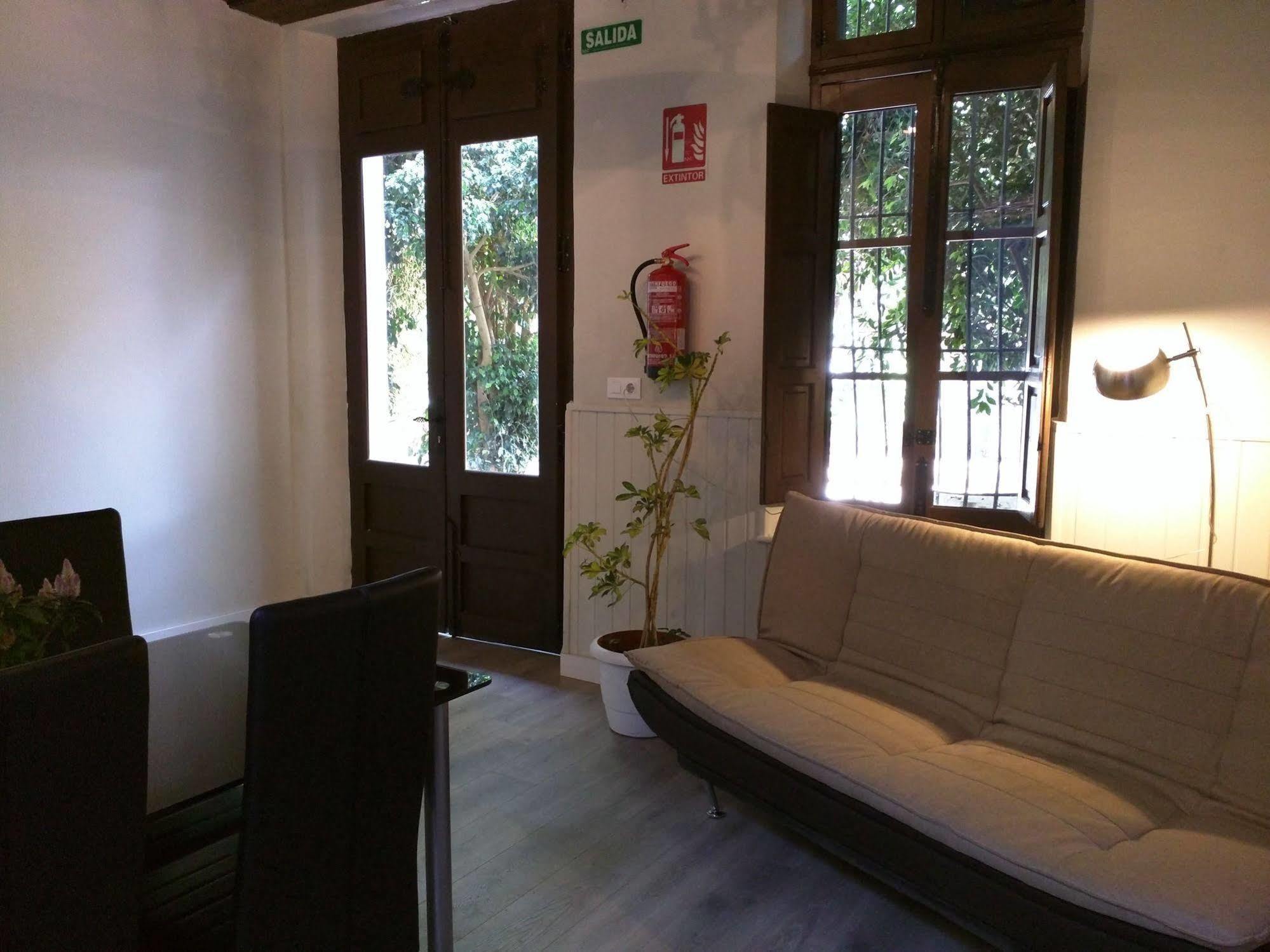 Nwt Paradise Urban Hostel Alicante Eksteriør bilde