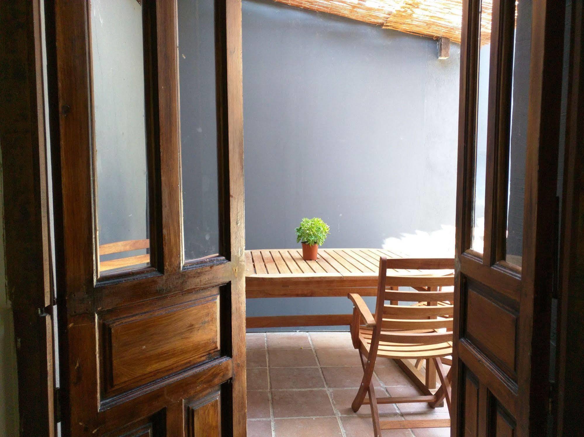 Nwt Paradise Urban Hostel Alicante Eksteriør bilde